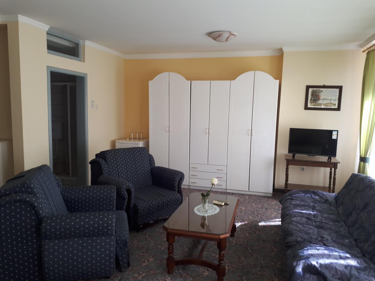 Business Club Selenca Bed & Breakfast Bac Bagian luar foto