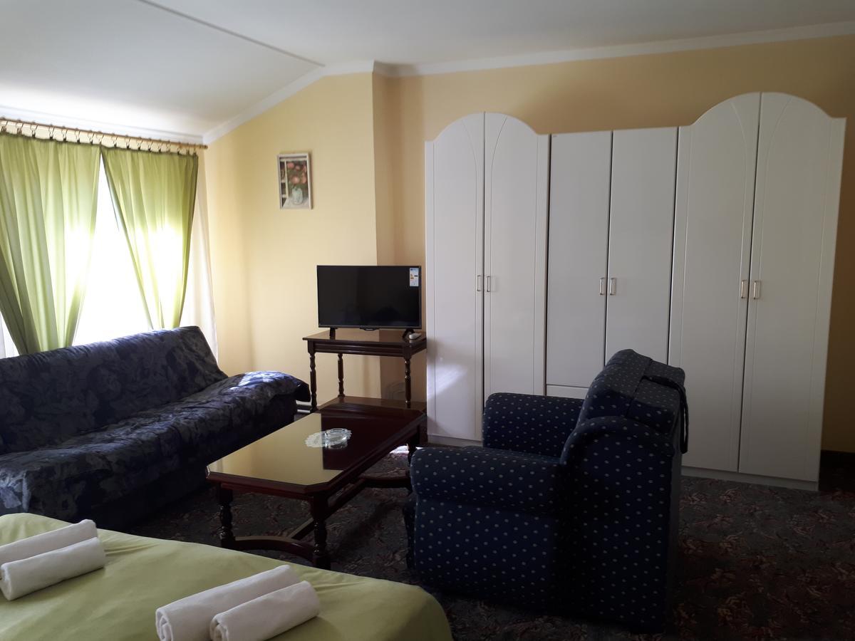 Business Club Selenca Bed & Breakfast Bac Bagian luar foto