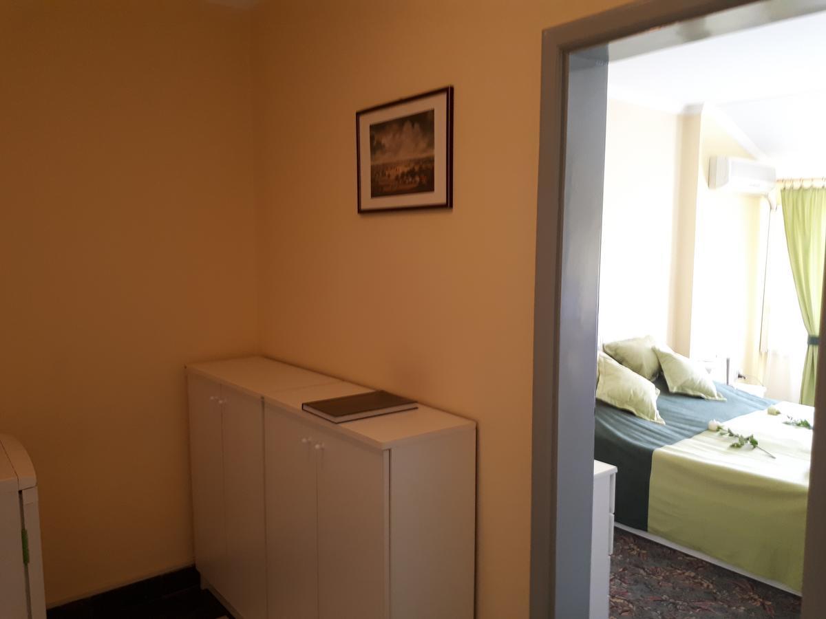 Business Club Selenca Bed & Breakfast Bac Bagian luar foto