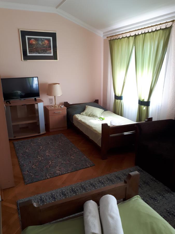 Business Club Selenca Bed & Breakfast Bac Bagian luar foto
