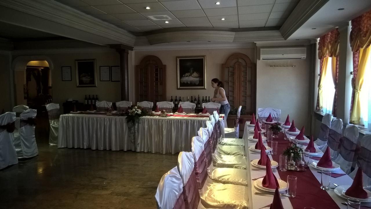 Business Club Selenca Bed & Breakfast Bac Bagian luar foto