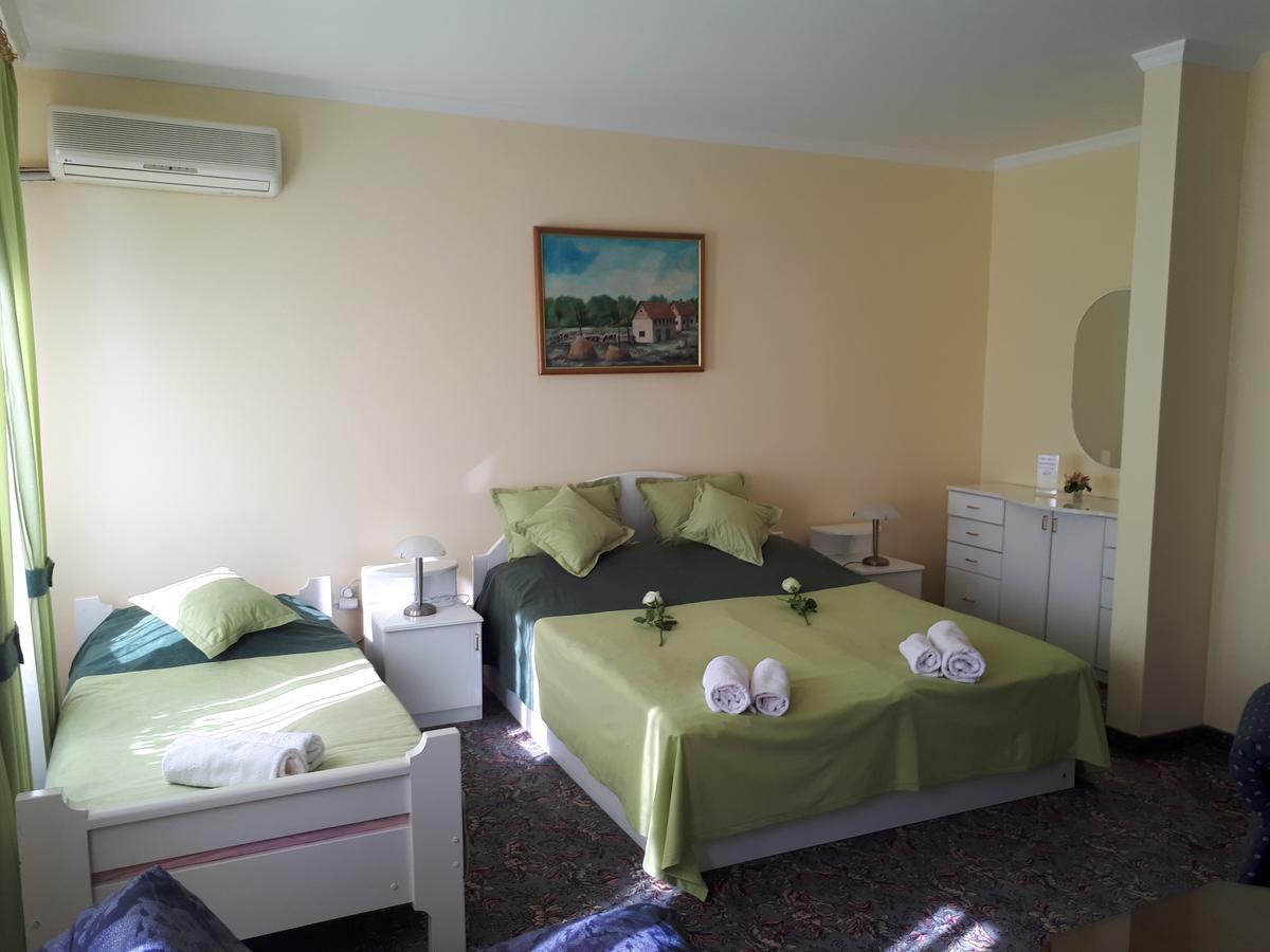 Business Club Selenca Bed & Breakfast Bac Bagian luar foto
