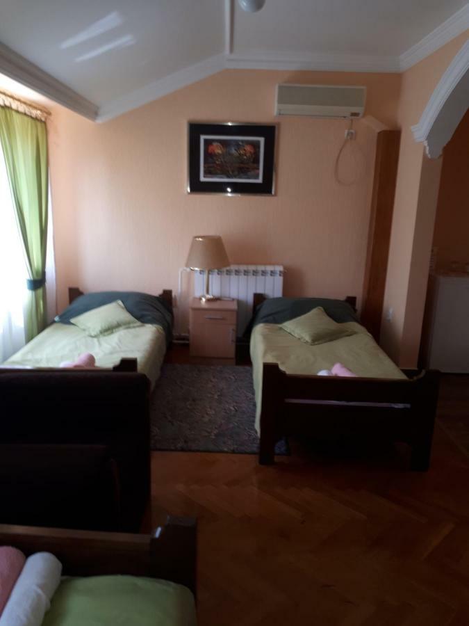 Business Club Selenca Bed & Breakfast Bac Bagian luar foto