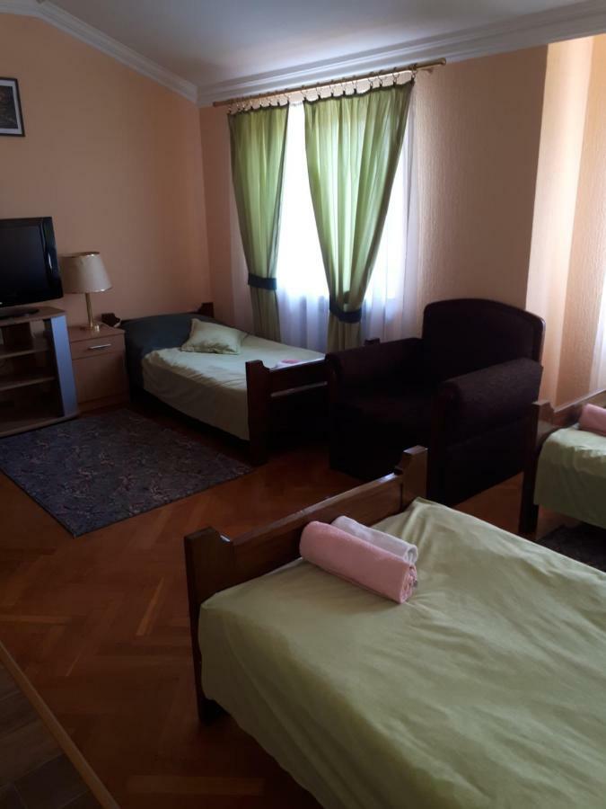 Business Club Selenca Bed & Breakfast Bac Bagian luar foto